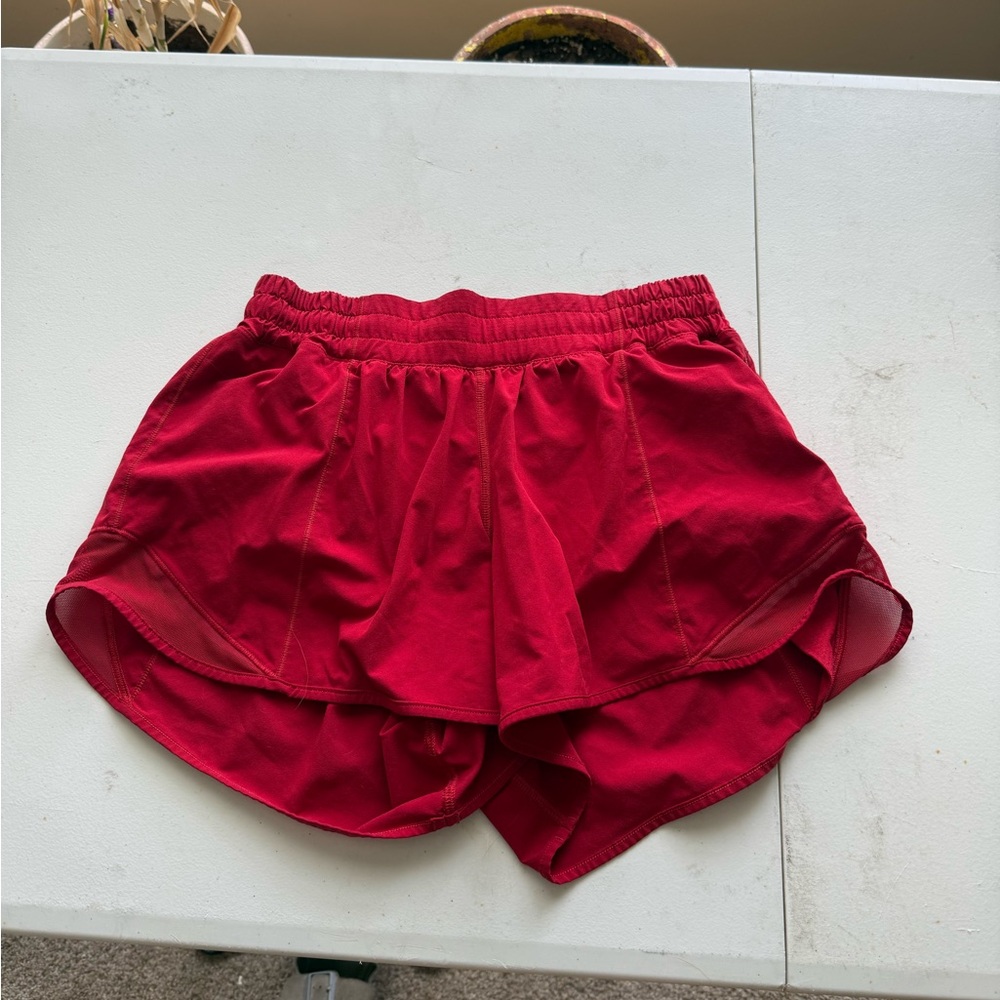 Lululemon Hotty hot shorts